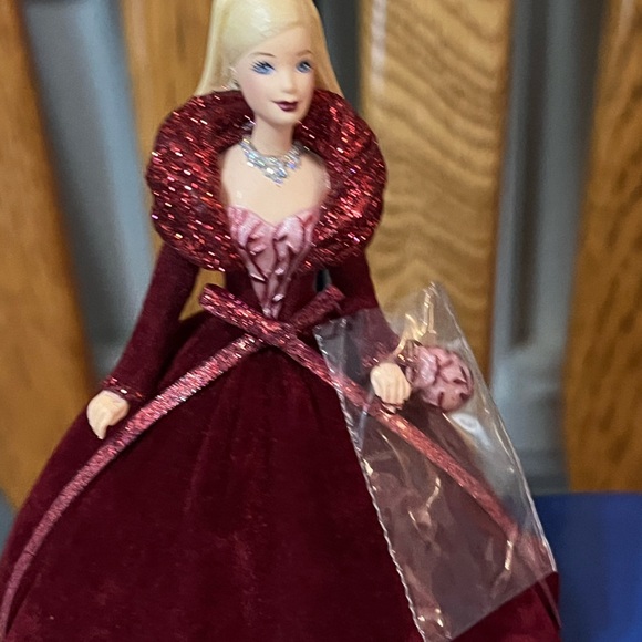 Hallmark Keepsake Celebration Barbie Ornament - Picture 3 of 6